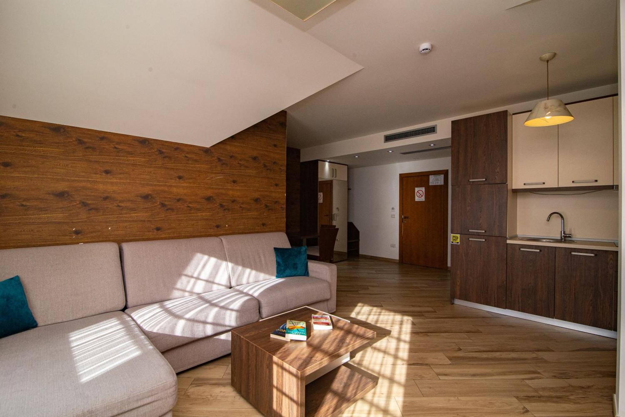 Central Inn Apartment